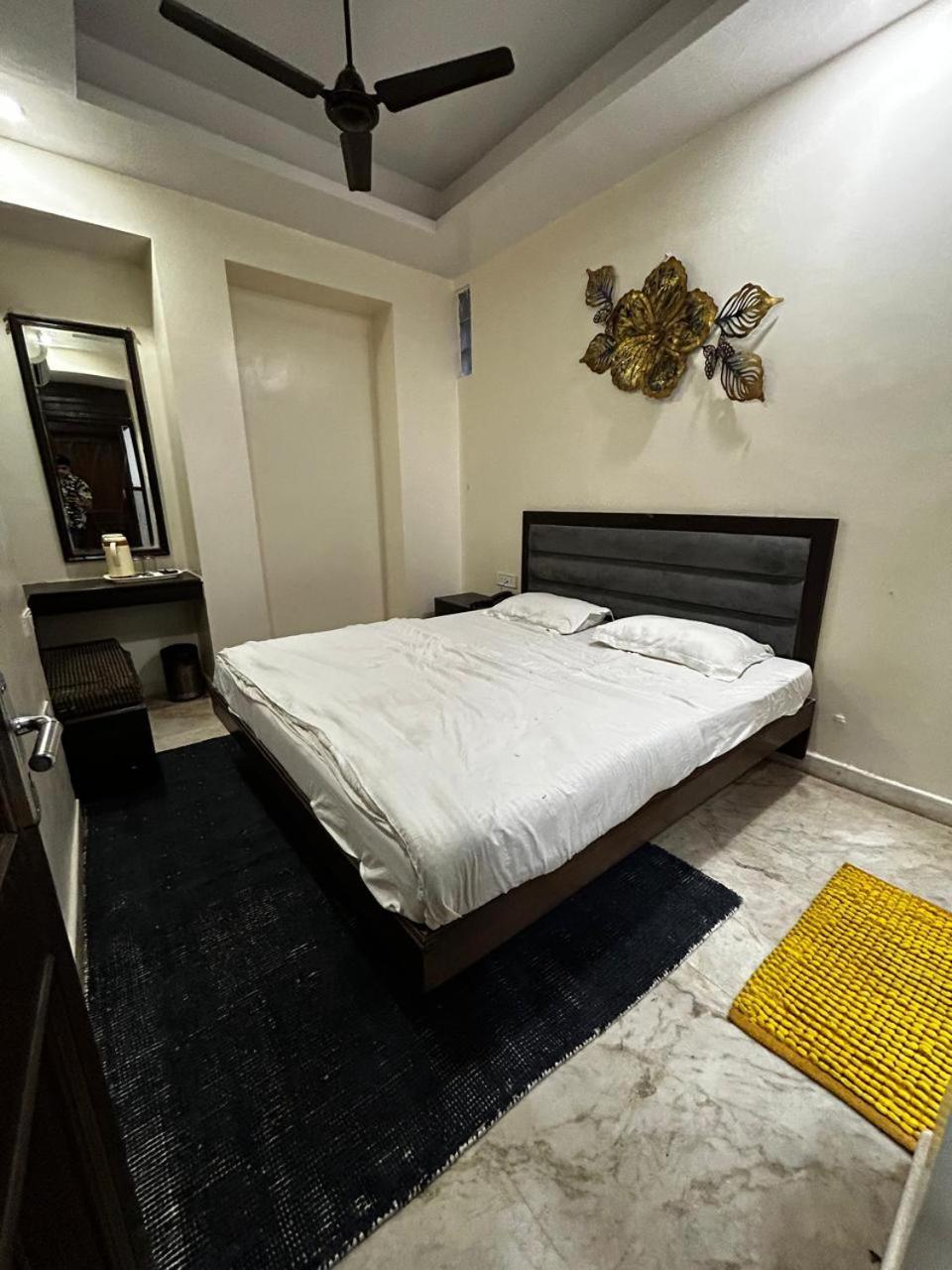 Family Hotel By Pg International New Delhi Exterior photo